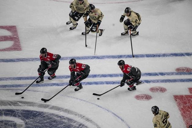 COLOGNE, GERMANY - 18 SEPTEMBER, 2026: - The PENNY DEL Ice hockey, Eishockey match Koelner Haie vs. Grizzlys Wolfsburg at LANXESS arena.  Copyright: xVitaliixKliuievx