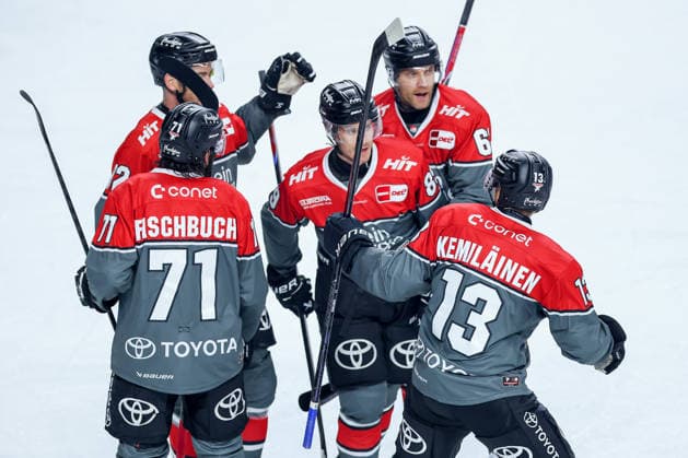 September 18, 2026, Ice Hockey, DEL, Kölner Haie vs. Grizzlys Wolfsburg, Matchday 1, 2026–27 Season, Lanxess Arena, Cologne: Celebrations after the 2–2 goal by Valtteri Kemiläinen (Cologne Sharks 13) alongside Daniel Fischbuch (Cologne Sharks 71), Patrick Russell (Cologne Sharks 63), and Gregor MacLeod (Cologne Sharks 89), North Rhine-Westphalia Germany