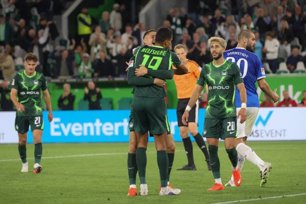 September 18, 2026, xgox, Soccer, 2. Bundesliga, VfL Wolfsburg vs. SV Darmstadt 98, Robert Glatzel (Wolfsburg), 19 Cheering, Goal celebration, cheering over the goal, celebrate the goal, celebration DFL DFB REGULATIONS PROHIBIT ANY USE OF PHOTOGRAPHS as IMAGE SEQUENCES and or QUASI-VIDEO Wolfsburg