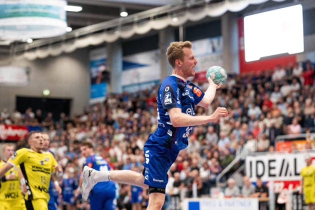 Florian Bernhard, HBW Balingen Weilstetten, 30, shot, HBW Balingen Weilstetten vs. TVB Stuttgart, GER, Opel 1 Handball Bundesliga, Championship, Matchday 5, 2026–2027 season, September 18, 2026, Eibner Press Photo: Andreas Ulmer, HBW Balingen Weilstetten vs. TVB Stuttgart, GER, Opel 1 Handball Bundesliga, Championship, Matchday 5, 2026–2027 Season, September 18, 2026, Balingen Copyright: xEibner-Pressefoto AndreasxUlmerx EP_AUR