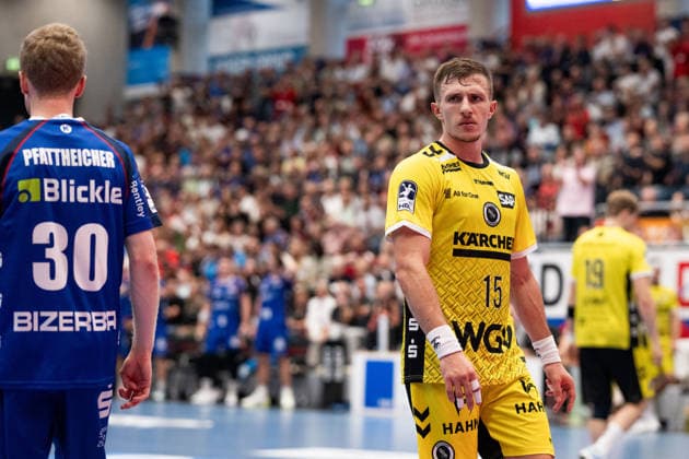 Simone Mengon, TVB Stuttgart, 17, looks unhappy, HBW Balingen Weilstetten vs. TVB Stuttgart, GER, Opel 1 Handball Bundesliga, Championship, Matchday 5, 2026–2027 Season, September 18, 2026, Eibner Press Photo by Andreas Ulmer: HBW Balingen Weilstetten vs. TVB Stuttgart, GER, Opel 1 Handball Bundesliga, Championship, Matchday 5, 2026–2027 Season, September 18, 2026, Balingen Copyright: xEibner-Pressefoto AndreasxUlmerx EP_AUR
