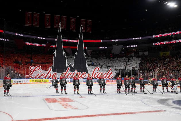 PENNY DEL 1: Kölner Haie vs. Grizzly Wolfsburg, Cologne, September 18, 2026. Choreographed display at the PENNY DEL 1 game between the Kölner Haie and Grizzly Wolfsburg on September 18, 2026, at KA2 in Cologne, Germany Copyright: xBEAUTIFULxSPORTS AndreasxDickx