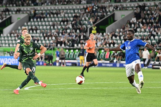 Men s I Women s I 2026–2027 Season I 2. Bundesliga I Matchday 6 I VfL Wolfsburg vs. SV Darmstadt 98 I September 18, 2026 Shot on goal by Muhammed Mehmet Damar 20, VfL Wolfsburg scores a goal at the Wolfsburg Volkswagen Arena in Lower Saxony, Germany Copyright: xLobeca InesxHähnelx