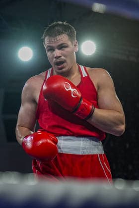 2026 European Boxing Championships in Sofia SOFIA, BULGARIA - SEPTEMBER 18: Leon Kermas (red) of Estonia competes against Andrei Chiriacov (blue) of Moldova in the men s 85kg category during the 2026 European Boxing Championships are held at Asics Arena in Sofia, Bulgaria, on September 18, 2026. Osmancan Gurdogan Anadolu Sofia Bulgaria. Editorial use only. Please get in touch for any other usage.  Copyright: x2026xAnadoluxOsmancanxGurdoganx