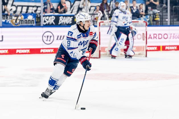 Leon Gawanke, Adler Mannheim, 09 GER, EHC Red Bull Munich vs. Adler Mannheim, Ice Hockey, DEL, 2026–2027 Season, Matchday 1, September 18, 2026. Photo: HMB Media, Heike Feiner Copyright: HMBxMedia HeikexFeiner