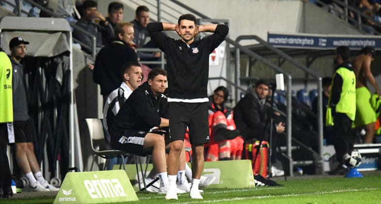 September 18, 2026, xokbx, Regional League Southwest Soccer, FSV Frankfurt vs. Stuttgarter Kickers – Coach Victor Kleinhenz (FSV Frankfurt), facial expressions, gestures, emotion, frustration, bewilderment, Frankfurt am Main