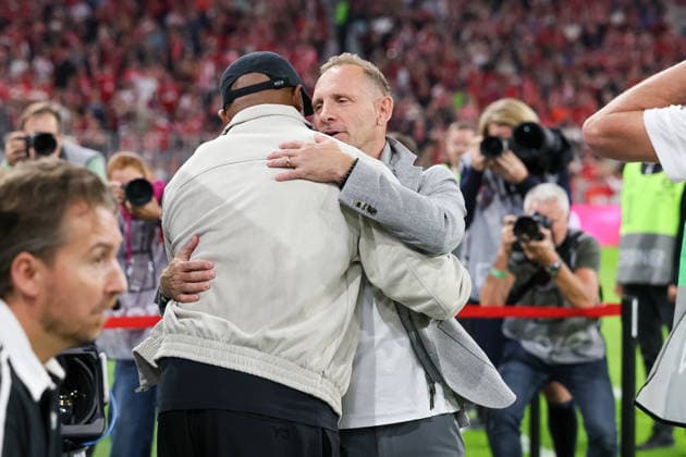 Mauro Lustrinelli of 1. FC Union Berlin, head coach, with Vincent Kompany of FC Bayern Munich, head coach, before the game, GER, FC Bayern Munich vs. 1. FC Union Berlin, soccer, Bundesliga, Matchday 4, 2026–2027 season, September 18, 2026, DFL and DFB regulations prohibit any use of photographs as image sequences and or quasi-video, GER, FC Bayern Munich vs. 1. FC Union Berlin, soccer, Bundesliga, Matchday 4, 2026–2027 season, September 18, 2026, Munich Copyright: xEibner-Pressefoto JennixMaulx EP_JML
