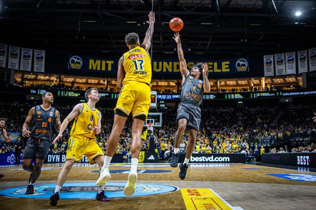Basketball Berlin, September 18, 2026; 2026–2027 Season; EasyCredit BBL 1 Bundesliga Men s Division; Alba Berlin vs. Chemnitz NINERS; Stefan Smith (Chemnitz, No. 02); Norris Agbakoko (Alba Berlin, No. 17)