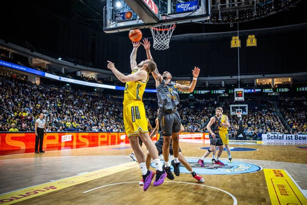 Basketball Berlin, September 18, 2026; 2026–2027 Season; EasyCredit BBL 1 Bundesliga Men s Division; Alba Berlin vs. NINERS Chemnitz; Malte Delow (Alba Berlin, No. 06) and Nighael Ceaser (Chemnitz, No. 22)