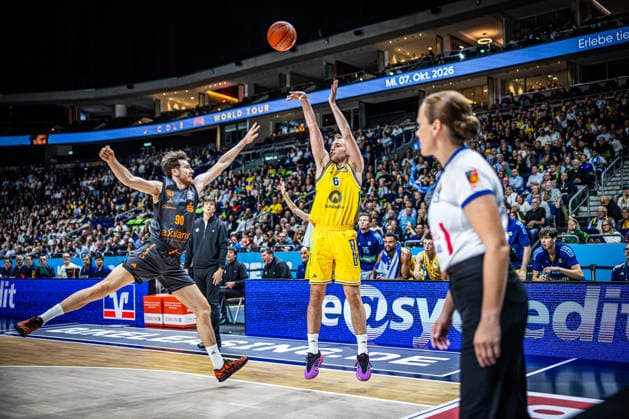 Basketball Berlin, September 18, 2026; 2026–2027 Season; EasyCredit BBL 1 (Men s Bundesliga); Alba Berlin vs. NINERS Chemnitz; Malte Delow (Alba Berlin, No. 06); Jannis von Seckendorff (Chemnitz, No. 90)