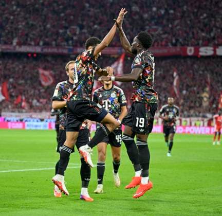 September 18, 2026, 2026–2027 Bundesliga Season, Matchday 4, FC Bayern Munich vs. FC Union Berlin, at the Allianz Arena in Munich, goal celebrations (from left): Harry Kane (FC Bayern Munich), Jamal Musiala (Bayern Munich), Aleksandar Pavlovic (Bayern Munich), and Harry Kane (FC Bayern Munich)