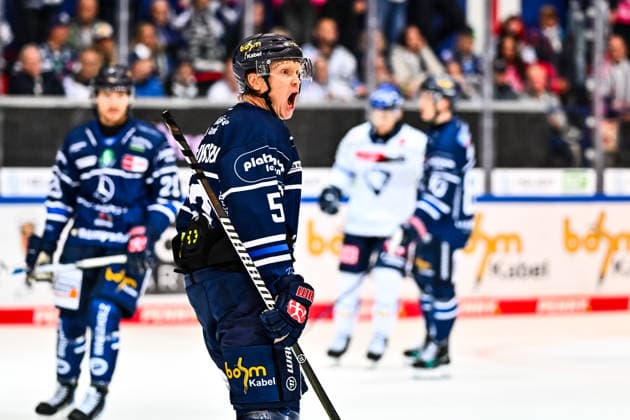 Feature, stock photo: Emil Johansson, Iserlohn Roosters, 57, GER, Iserlohn Roosters vs. ERC Ingolstadt, ice hockey, Penny DEL, Matchday 1, 2026–2027 season, September 19, 2026, GER, Iserlohn Roosters vs. ERC Ingolstadt, ice hockey, Penny DEL, Matchday 1, 2026–2027 season, September 19, 2026, Iserlohn Copyright: xJonasxBrockmann Eibner-Pressefotx EP_JBN