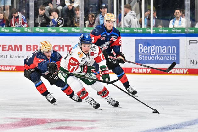 Penny DEL: Nuremberg Ice Tigers vs. Augsburg Panthers, September 18, 2026, NUREMBERG, GERMANY, September 18: Josef EHAM of the Nuremberg Ice Tigers (No. 44) and Luke TOPOROWSKI of the Augsburg Panthers (No. 77) face off during the Penny DEL match between the Nuremberg Ice Tigers and the Augsburg Panthers on Matchday 1 at the PSD Bank Nuremberg Arena Copyright: xBEAUTIFULxSPORTS Goldbergx