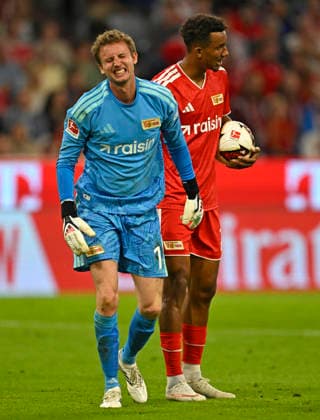 September 18, 2026, 2026–2027 Bundesliga, Matchday 4, FC Bayern Munich vs. 1. FC Union Berlin, at the Allianz Arena in Munich; Union Berlin goalkeeper Frederik Rönnow is injured