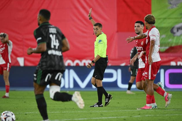 FOOTBALL : AS Monaco VS RC Lens - Ligue 1 McDonald s - 18 09 2026 Referee Clement Turpin during the Ligue 1 McDonald™s match between AS Monaco and Racing Club de Lens on September 18, 2026 at the Louis II Stadium in Monaco. MonacoMonaco  Copyright: xWilliamxCannarellax