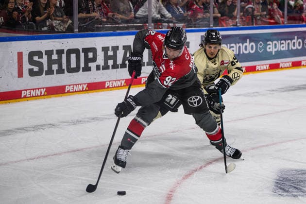 COLOGNE, GERMANY - 18 SEPTEMBER, 2026: Marcel Noebels, Madison Bowey - The PENNY DEL Ice hockey, Eishockey match Koelner Haie vs. Grizzlys Wolfsburg at LANXESS arena.  Copyright: xVitaliixKliuievx