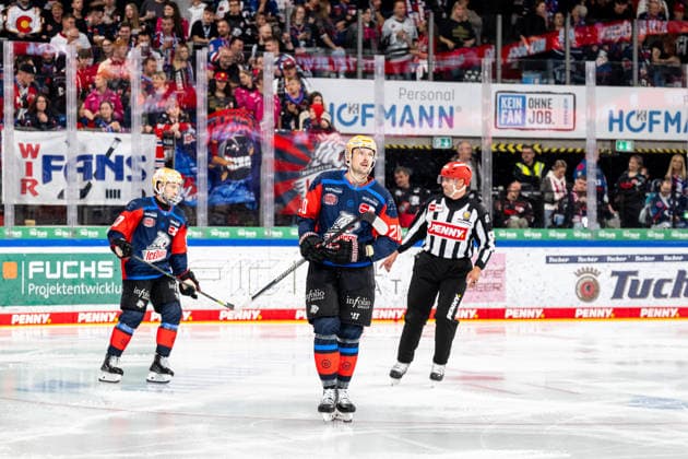September 18, 2026 Ice Hockey Season 2026–2027 Penny DEL Nuremberg Ice Tigers Icetigers Augsburg Panthers Augsburg ThHa xthxhax Ryan Jones, 20, Nuremberg Ice Tigers, NIT sad, disappointed