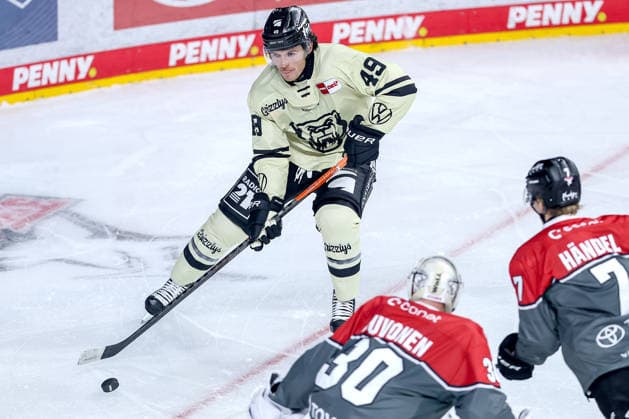 September 18, 2026, Ice Hockey, DEL, Kölner Haie vs. Grizzlys Wolfsburg, Matchday 1, 2026–27 Season, Lanxess Arena, Cologne; Bobby Lynch, Grizzlys Wolfsburg, 49, taking a shot on goal, North Rhine-Westphalia, Germany