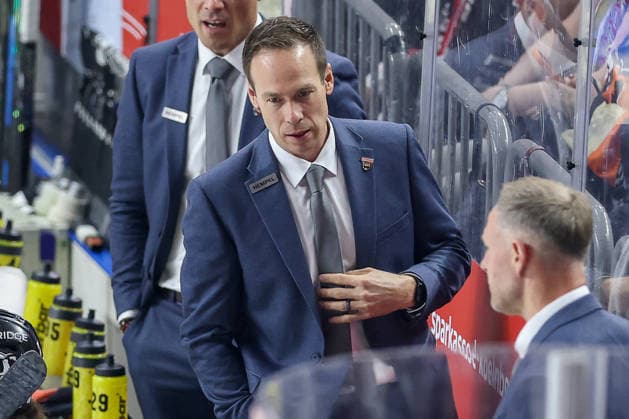 September 18, 2026, Ice Hockey, DEL, Kölner Haie vs. Grizzlys Wolfsburg, Matchday 1, 2026–27 Season, Lanxess Arena, Cologne; Head Coach Tyler Haskins, Grizzlys Wolfsburg HC, North Rhine-Westphalia, Germany
