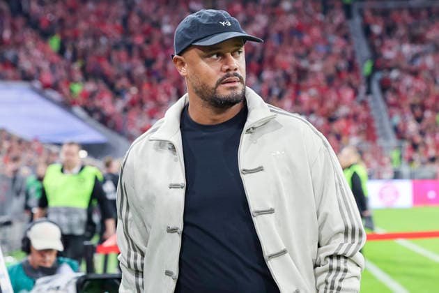 Coach Vincent Kompany of FC Bayern Munich watches during the Bundesliga match between FC Bayern Munich and 1. FC Union Berlin, Allianz Arena on September 18, 2026, in Munich, Germany. Photo by Marco Steinbrenner, DeFodi Images. Coach Vincent Kompany of FC Bayern Munich looks on during the Bundesliga match between FC Bayern Munich and 1. FC Union Berlin at Allianz Arena on September 18, 2026 in Munich, Germany Photo by Marco Steinbrenner, DeFodi Images DFB and DFL regulations prohibit any use of photographs as image sequences and or quasi-video Photo by Marco Steinbrenner, DeFodi Images
