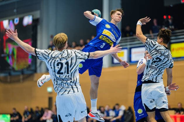 Oskar Joelsson, ThSV Eisenach, 03; Julian Koester, THW Kiel, 07; Eric Oscar Johansson, THW Kiel, 21; Peter Walz, ThSV Eisenach, 14 GER, ThSV Eisenach vs. THW Kiel, 1st Opel Handball Bundesliga, Handball, Matchday 5, 2026–2027 season, 8:00 p.m., September 18, 2026 GER, ThSV Eisenach vs. THW Kiel, 1st Opel Handball Bundesliga, Handball, Matchday 5, 2026–2027 season, 8:00 PM, September 18, 2026, Germany, Eisenach Copyright: xMartinxHerbstx