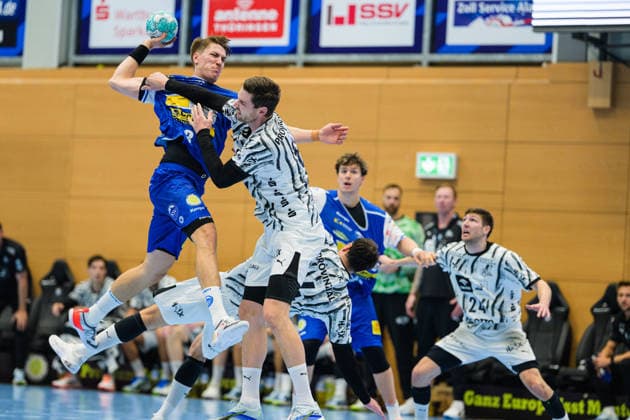 Oskar Joelsson, ThSV Eisenach, 03; Hendrik Pekeler, THW Kiel, 61; Tillman Leu, ThSV Eisenach, 99; Lukas Zerbe, THW Kiel, 24 GER; ThSV Eisenach vs. THW Kiel, 1st Opel Handball Bundesliga, Handball, Matchday 5, 2026–2027 Season, 8:00 p.m., September 18, 2026 GER, ThSV Eisenach vs. THW Kiel, 1st Opel Handball Bundesliga, Handball, Matchday 5, 2026–2027 season, 8:00 p.m., September 18, 2026, Eisenach Copyright: xMartinxHerbstx