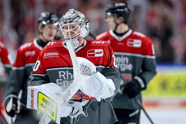September 18, 2026, Ice Hockey, DEL, Kölner Haie vs. Grizzlys Wolfsburg, Matchday 1, 2026–27 Season, Lanxess Arena, Cologne, September 18, 2026, Ice Hockey, DEL, Kölner Haie vs. Grizzlys Wolfsburg, Matchday 1, 2026–27 Season, Lanxess Arena, Cologne. Disappointed faces after the 4–8 loss. Goalie Janne Juvonen, Kölner Haie, 30, North Rhine-Westphalia, Germany