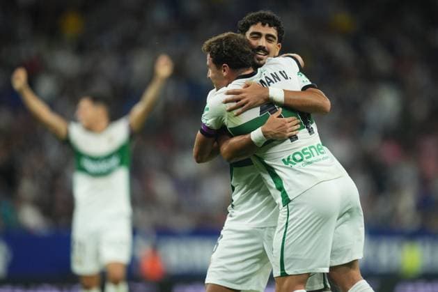 German Valera and Roy Revivo of Elche CF celebrating the 0-2 during the La Liga EA Sports match between RCD Espanyol and Elche CF played at RCDE Stadium on September 18, 2026 in Barcelona, Spain. (Photo by Bagu Blanco PRESSINPHOTO) ESP: RCD Espanyol - Elche CF. La Liga EA Sports. Macthday 7, RCDE Stadium, Barcelona, Spain - 18 Sep 2026Barcelona RCDE Stadium Barcelona Spain  Copyright: xBlanco PRESSINPHOTO Shutterstockx 17157702f