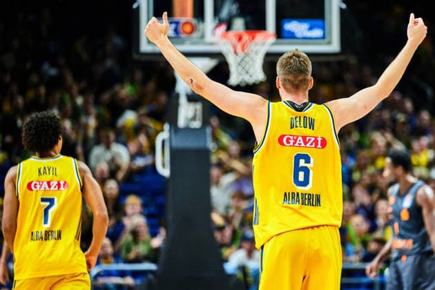 Alba Berlin Celebrates Victory, Malte Delow ALBA BERLIN, 06, GER, ALBA Berlin vs. Chemnitz 99, Men s Basketball, easy Credit BBL, 2026–27 Season, Matchday 1, September 18, 2026 GER, ALBA Berlin vs. Chemnitz 99, Men s Basketball, easy Credit BBL, 2026–27 Season, Matchday 1, September 18, 2026 Berlin Copyright: xClaudiusxRauch,xEibner-Pressefotox xClaudiusxRauchx EP_CRH