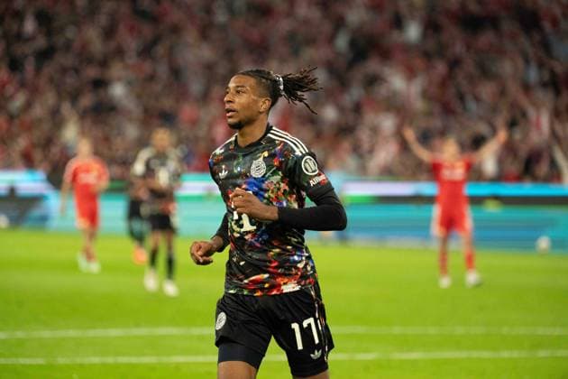September 18, 2026: Soccer – FC Bayern Munich vs. Union Berlin, Matchday 4 of the Bundesliga at the Allianz Arena in Munich. Michael Olise celebrates a goal for FC Bayern Munich, 17–6 0 IMPORTANT NOTICE: In accordance with DFL and DFB regulations, it is prohibited to use or allow the use of photographs taken in the stadium and or during the game in the form of sequential images and or video-like photo series. Copyright: xJamesxZabelx