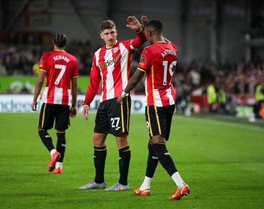 Jaidon Anthony of Brentford celebrates scoring his team s first goal with teammate Vitaly Janelt Brentford v Chelsea, Premier League, Football, The Gtech Community Stadium, London, UK, 18 09 2026, England - 18 Sep 2026London The Gtech Community Stadium England United Kingdom EDITORIAL USE ONLY No use with unauthorised audio, video, data, fixture lists, club league logos or live services. Online in-match use limited to 120 images, no video emulation. No use in betting, games or single club league player publications.  Copyright: xHanc WiredxPhotos Shutterstockx 17157573ah