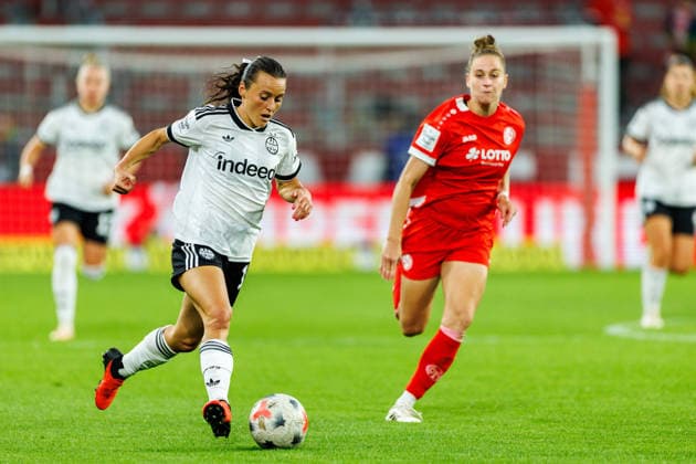 GPFBL, 1 FSV Mainz 05 vs. Eintracht Frankfurt, September 18, 2026, Mainz: Hayley Raso of Eintracht Frankfurt, age 16, with the ball in the background, U19, during the Google Pixel Women’s Bundesliga match on Matchday 5 of the 2026–27 season between 1 FSV Mainz 05 and Eintracht Frankfurt at the MEWA Arena, Mainz, September 18, 2026 Copyright: xBEAUTIFULxSPORTS Hahnex