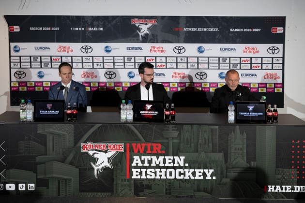 PENNY DEL 1 Cologne Sharks vs. Grizzly Wolfsburg, Cologne, September 18, 2026 Tyler Haskins, Grizzly Wolfsburg; Head Coach Jason Schade; Thomas Berglund, Kölner Haie; Head Coach PENNY DEL 1 Kölner Haie vs. Grizzly Wolfsburg on September 18, 2026, at KA2 in Cologne, Germany Copyright: xBEAUTIFULxSPORTS AndreasxDickx