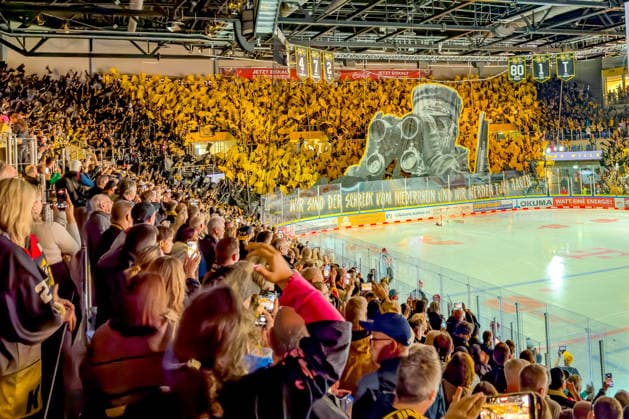 September 18, 2026, xkkux, Ice Hockey, DEL, Krefeld Pinguine vs. Fischtown Pinguins Bremerhaven, Matchday 1, 2026–27 Season, YAYLA Arena Krefeld Choreography: Fans’ choreography in the stands, North Rhine-Westphalia, Germany