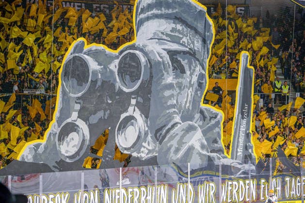 September 18, 2026, xkkux, Ice Hockey, DEL, Krefeld Pinguine vs. Fischtown Pinguins Bremerhaven, Matchday 1, 2026–27 Season, YAYLA Arena Krefeld Choreography: Fans’ choreography in the stands, North Rhine-Westphalia, Germany