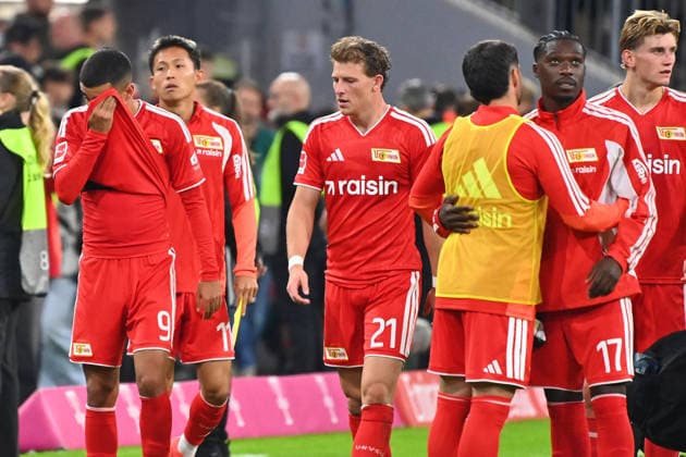 Players Leaving Union: From left: Livan BURCU (Union Berlin), Wooyeong JEONG (Union Berlin), Tim SKARKE (Union Berlin), Dmytro BOGDANOV (Union Berlin), Derrick KOEHN (Union Berlin)—Disappointment, frustration, disappointed, frustrated, dejected, Soccer, 1. Bundesliga, 2026–2027 season, Matchday 4, Matchday 04, FC Bayern Munich 1 – FC Union Berlin 7–0 on September 18, 2026, Allianz Arena