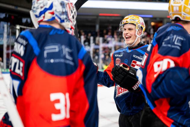 September 18, 2026 Ice Hockey Season 2026–2027 Penny DEL Nuremberg Ice Tigers Icetigers Augsburg Panthers Augsburg ThHa xthxhax Niklas Treutle 31, Nuremberg Ice Tigers, NIT Noah Samanski 8, Nuremberg Ice Tigers, NIT Celebration, Joy