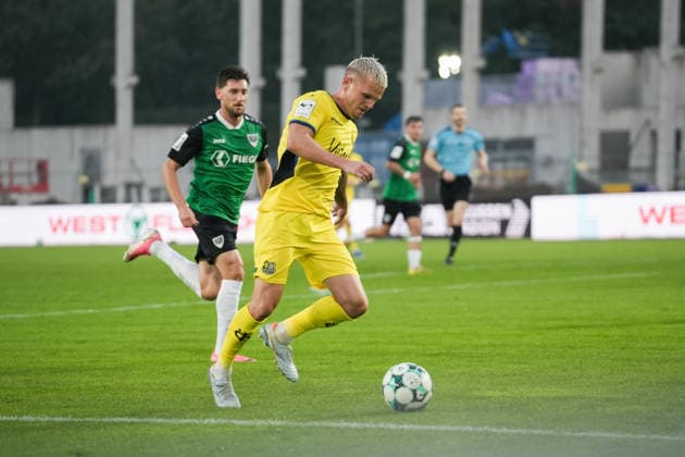 Germany 3rd Division 2026–2027, Matchday 6: SC Preußen Münster vs. 1 FC Saarbrücken, Wednesday, September 16, 2026, LVM Preußenstadion, Münster, North Rhine-Westphalia, Germany; Florian Pick, 1 FC Saarbrücken, 20 on the ball Copyright: xMerlexKölkingx