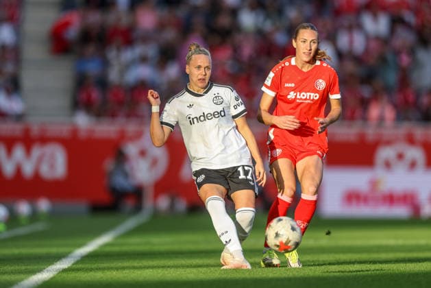 GER, Mainz, FSV Mainz 05 vs. Eintracht Frankfurt, Google Pixel Women s Bundesliga, Soccer, DFB, 2026–2027 Season, MEWA Arena, Matchday 5 in pictures: from left, Pia Sophie Wolter, Eintracht Frankfurt Women s Team, age 17, Gentiana Fetaj, Mainz 05 Women’s Team No. 7. DFB and DFL regulations prohibit any use of photographs as image sequences and or quasi-video. September 18, 2026 Copyright: HMBxMedia HendrikxHamelau