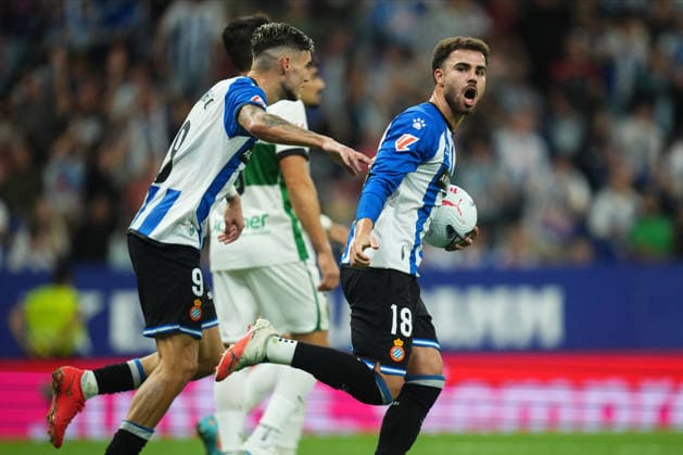 ESP: RCD Espanyol - Elche CF. La Liga EA Sports. Matchday 7 Marcos Fernandez of RCD Espanyol celebrates after scoring to make it 1-2 during the La Liga EA Sports match between RCD Espanyol and Elche CF played at RCDE Stadium on September 18, 2026 in Barcelona, Spain. kpng Copyright: xBaguxBlancox xPRESSINPHOTOx PS_2627_ESP_ELC_787