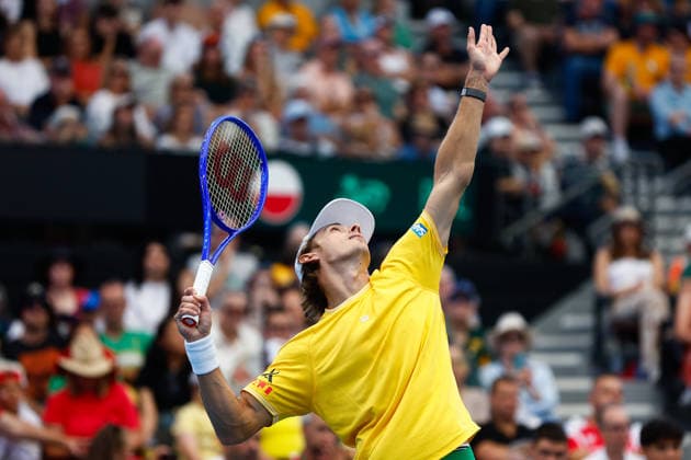 TENNIS DAVIS CUP AUSTRALIA POLAND, Alex de Minaur of Australia serves during the Davis Cup match between Australia and Poland at Pat Rafter Arena in Brisbane, Saturday, September 19, 2026. ( NO ARCHIVING, EDITORIAL USE ONLY  Copyright: xRUSSELLxFREEMANx 20260919115343736666