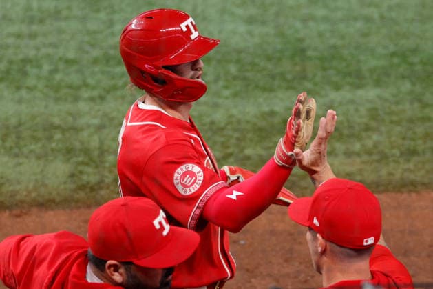 September 18, 2026, Arlington, Texas, USA: Texas Rangers right fielder BRANDON NIMMO (24) scores on a Texas Rangers first baseman JAKE BURGER (21) sacrifice fly during the fifth inning in a baseball game, Friday, September 18, 2026, in Arlington, Texas. Arlington USA - ZUMAa325 20260918_zsa_a325_037 Copyright: xDavidxBalleringxIix