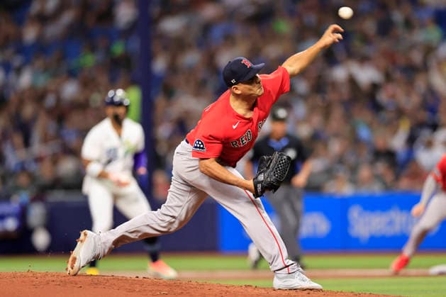 September 18, 2026, St. Petersburg, Florida, USA: Boston Red Sox starting pitcher Ranger Suarez (55) delivers a pitch during an MLB, Baseball Herren, USA game against the Tampa Bay Rays on September 18, 2026 at Tropicana Field. The Red Sox beat the Rays 4-2. St. Petersburg USA - ZUMAh180 20260918_zsp_h180_026 Copyright: xKimxHukarix