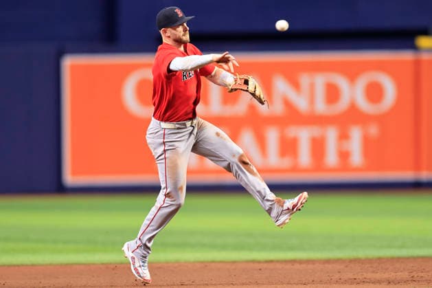 September 18, 2026, St. Petersburg, Florida, USA: Boston Red Sox shortstop Trevor Story (10) throws out Tampa Bay Rays designated hitter Yandy DoÂ­az (2) at first base during an MLB, Baseball Herren, USA game on September 18, 2026 at Tropicana Field. The Red Sox beat the Rays 4-2. St. Petersburg USA - ZUMAh180 20260918_zsp_h180_078 Copyright: xKimxHukarix