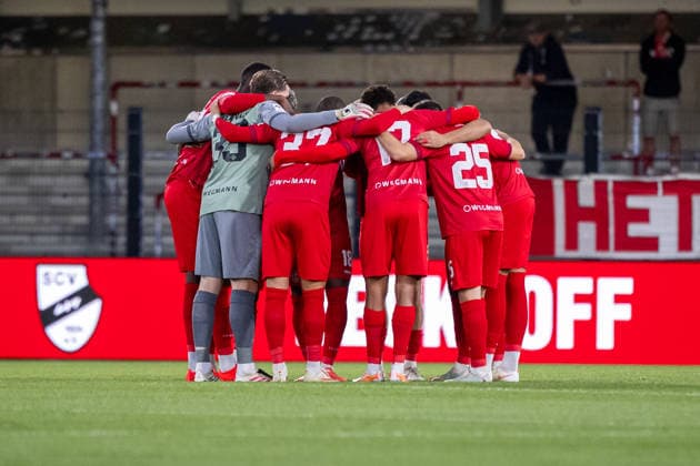 The players of FC Wuerzburger Kickers are standing together in a circle GER, SC Verl vs. FC Wuerzburger Kickers, soccer, 3. Liga, Matchday 7, 2026–2027 season, September 18, 2026 DFL regulations prohibit the use of photographs as image sequences and or quasi-video GER, SC Verl vs. FC Wuerzburger Kickers, soccer, 3rd Division, Matchday 7, 2026–2027 season, September 18, 2026, Verl Copyright: xEibner-Pressefoto JanxRollingerx EP_JSK