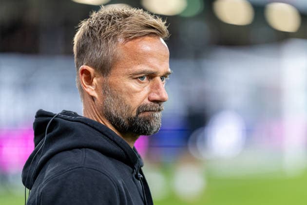 Michael Schiele, FC Würzburger Kickers, Head Coach (GER), SC Verl vs. FC Würzburger Kickers, Soccer, 3rd Division, Matchday 7, 2026–2027 Season, September 18, 2026 DFL regulations prohibit the use of photographs as image sequences and or quasi-video GER, SC Verl vs. FC Würzburg Kickers, Soccer, 3rd Division, Matchday 7, 2026–2027 season, September 18, 2026, Verl Copyright: xEibner-Pressefoto JanxRollingerx EP_JSK