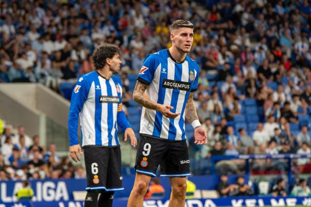 RCD Espanyol v Elche CF, Stage Front Stadium, CornellÃ de Llobregat, September 18, 2026, Spain - Matchday 7 - LaLiga EA Sports Roberto Fernandez of RCD Espanyol during the LaLiga EA Sports matchday 7 fixture between RCD Espanyol and Elche CF at Stage Front Stadium on September 18, 2026, in CornellÃ de Llobregat, Spain., Credit: 2026 Ãvan Sanchez Jimenez Ivan Sanchez Avalon  Copyright: x x2026xÃvanxSanchezxJimenezx xIvanxSanchezx xAvalonx 1136207993