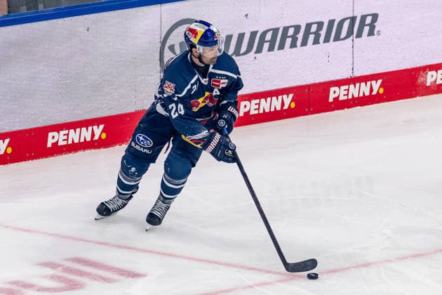 Ryan Murphy, EHC Red Bull Munich, 24, GER; EHC Red Bull Munich vs. Adler Mannheim, ice hockey, DEL, 2026–2027 season, Matchday 1, September 18, 2026; Photo: HMB Media, Franz Feiner Copyright: HMBxMedia FranzxFeiner
