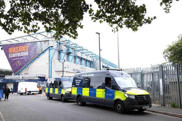 Police presence at the Millwall v West Ham EFL Championship match at The New Den. Millwall v West Ham United, EFL Sky Bet Championship, Football, The Den, London, UK - 19 Sep 2026London The Den United Kingdom EDITORIAL USE ONLY No use with unauthorised audio, video, data, fixture lists, club league logos or live services. Online in-match use limited to 120 images, no video emulation. No use in betting, games or single club league player publications. Paul M Copyright: xPaulxMarriott Shutterstockx 17158320c
