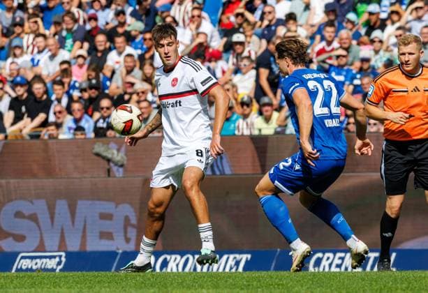 September 19, 2026 Soccer Season 2026–2027 Matchday 2 Bundesliga Karlsruher SC (KSC) vs. 1. FC Nürnberg (FCN) Club Sports Photo Zink DaMa xdaxmax DFL regulations prohibit any use of photographs as image sequences and or quasi-video For editorial use only Javier Fernandez 8, 1 FC Nürnberg (FCN) Christoph Kobald 22, Karlsruher SC (KSC)